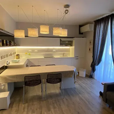 شقة Desenzano Luxury