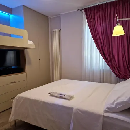 Desenzano Luxury شقة