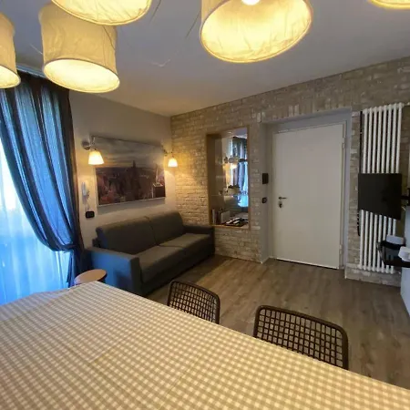 Desenzano Luxury * ديسينسانو ديل غاردا
